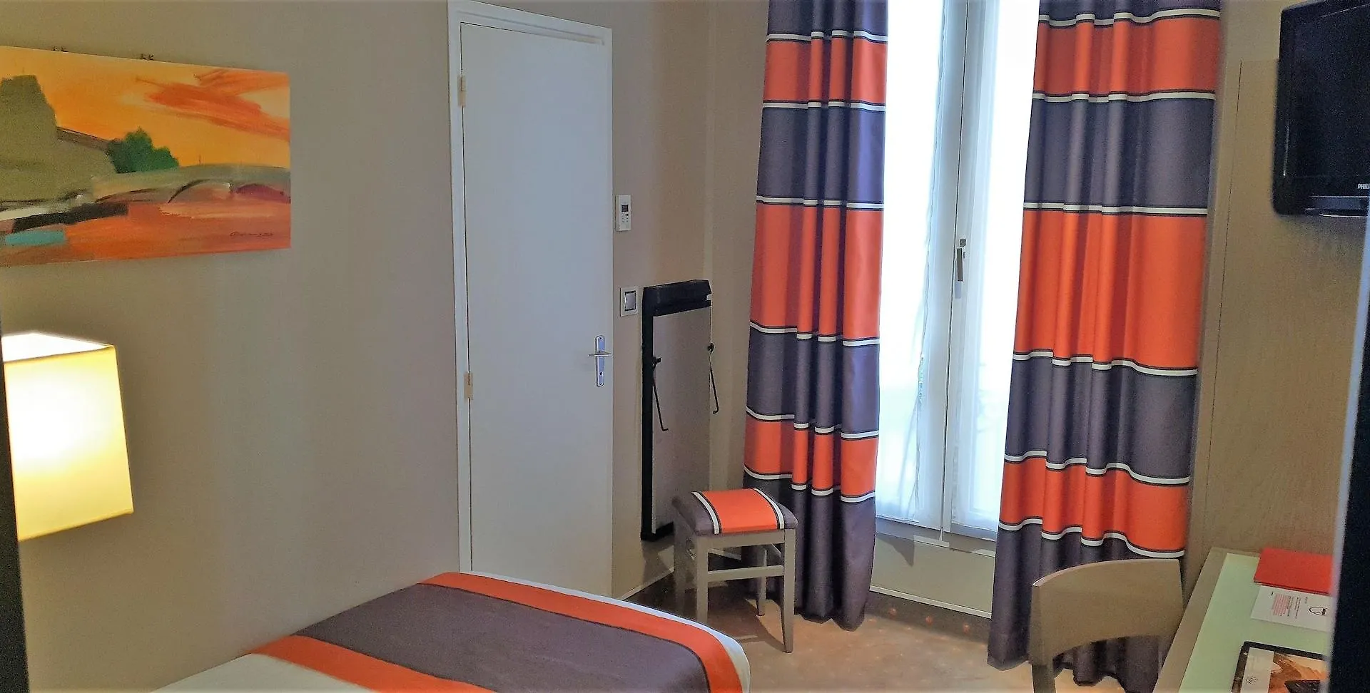 Hotel Beaugrenelle St-charles Tour Eiffel 3*