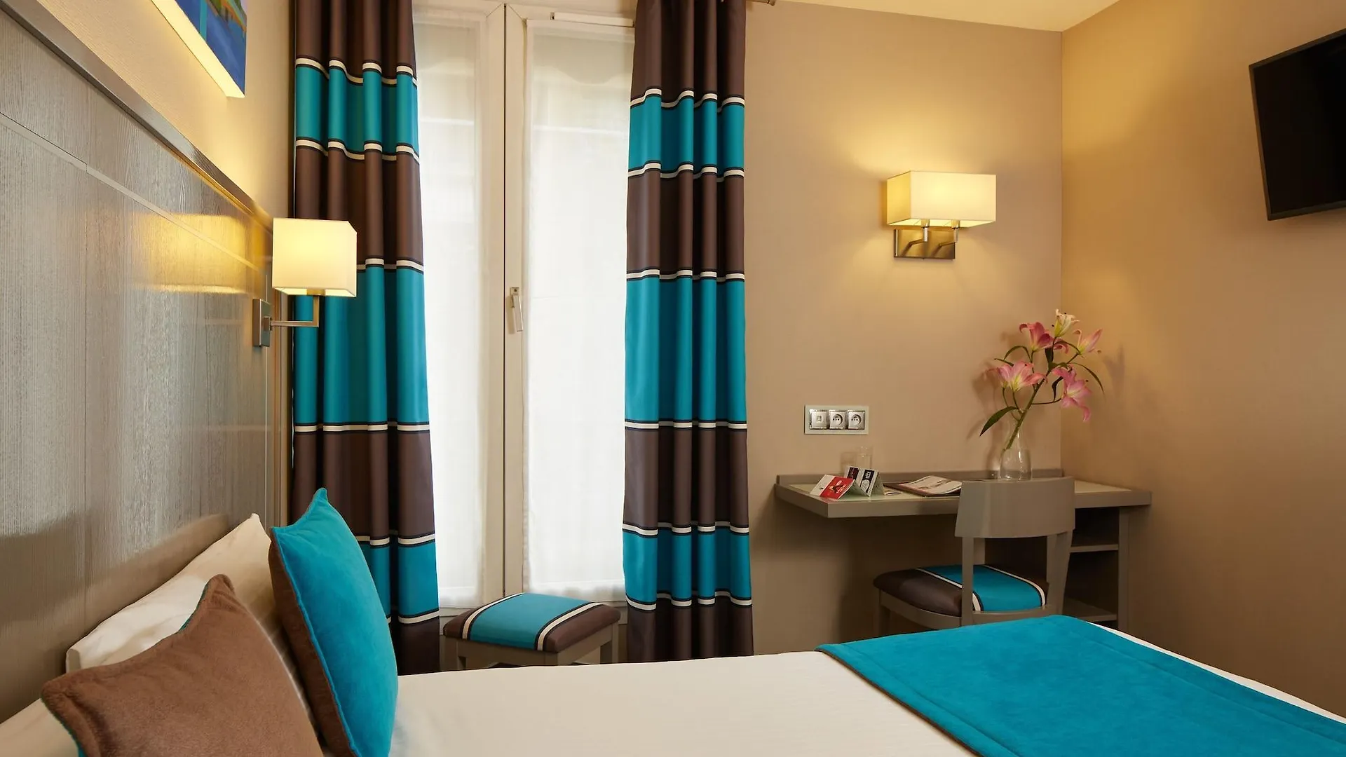 Hotel Beaugrenelle St-charles Tour Eiffel 3*